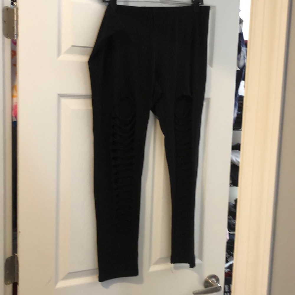 Black shredded leggings